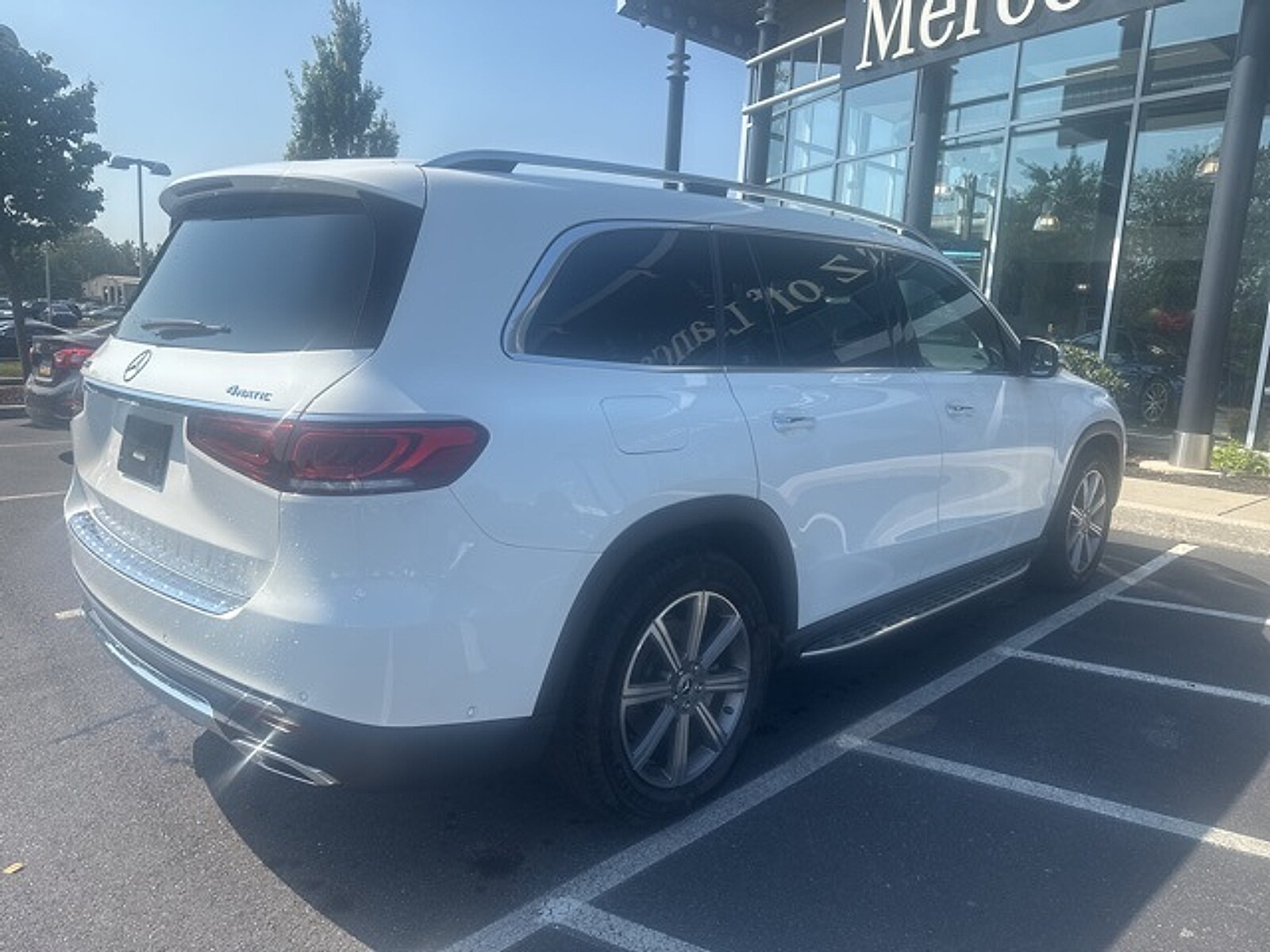 2022 Mercedes Benz GLS 450 4MATIC photo 3