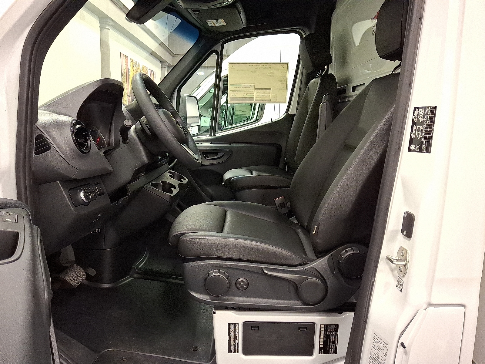 2024 Mercedes-Benz Sprinter Cab Chassis Base - Photo 11