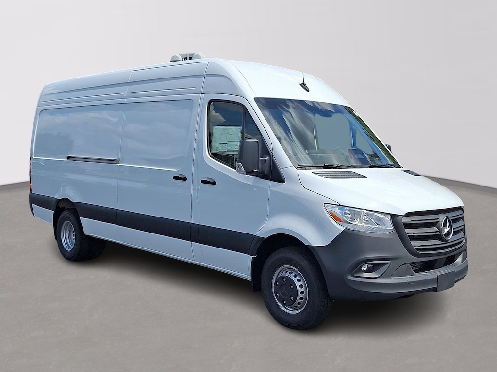 New 2025 Mercedes-Benz Sprinter 3500XD High Roof 4-Cyl Diesel HO Van Cargo Van