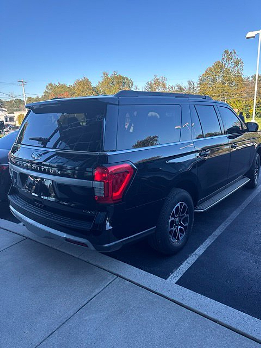 Used 2022 Ford Expedition XLT SUV