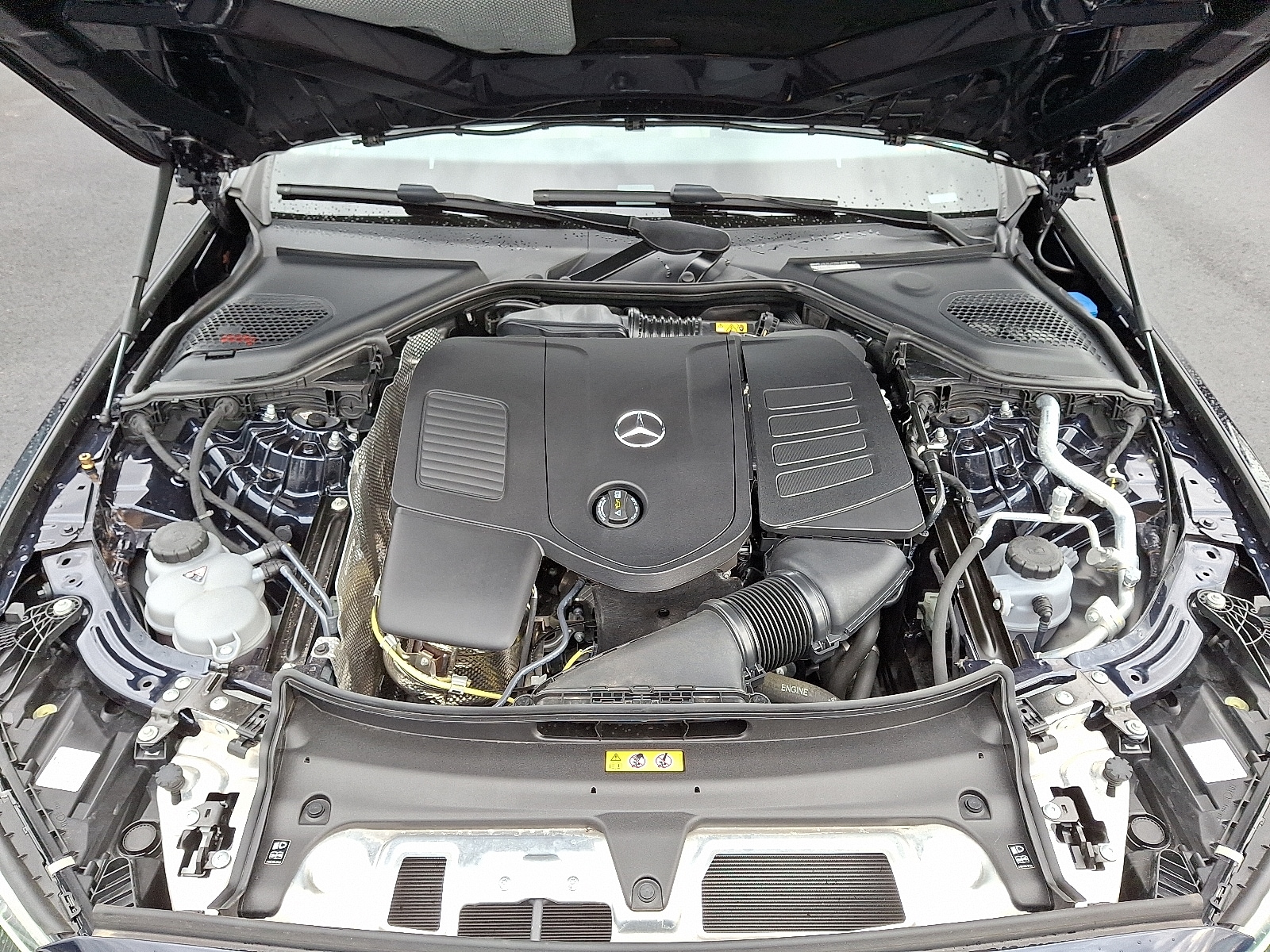 2025 Mercedes-Benz E-Class E350 - Photo 27