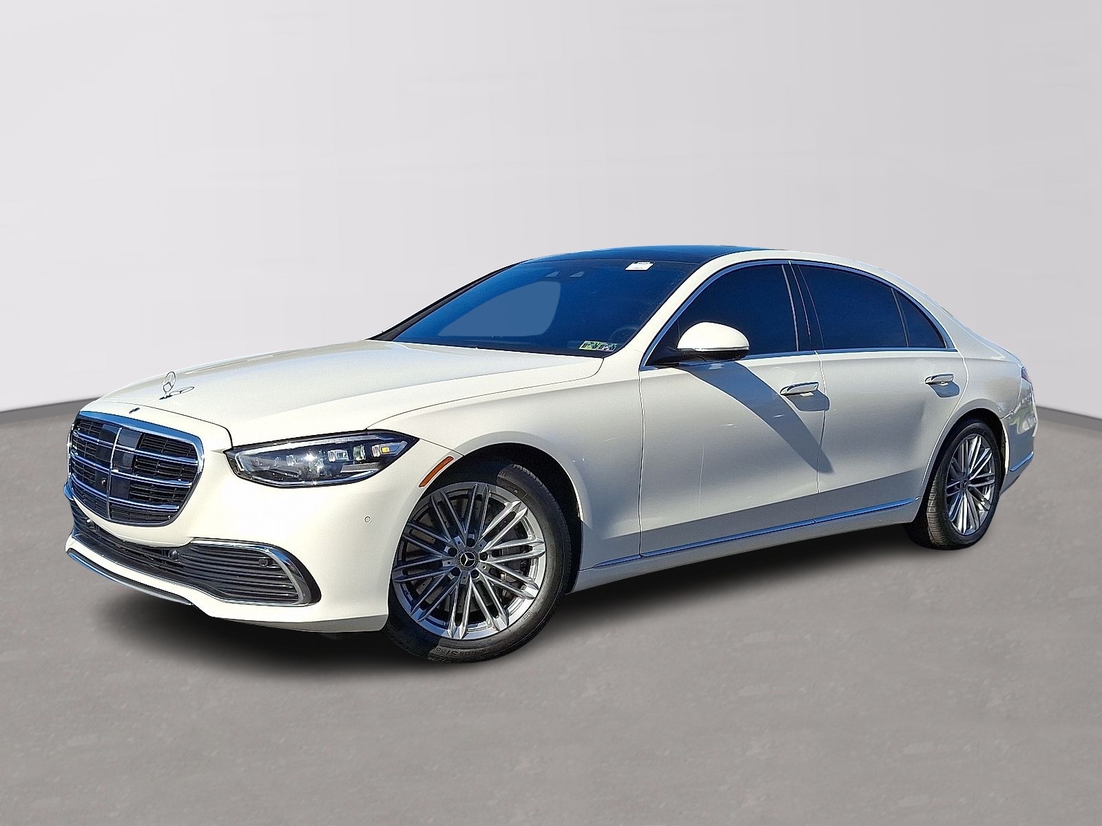 2023 Mercedes-Benz S-Class S 580's photo