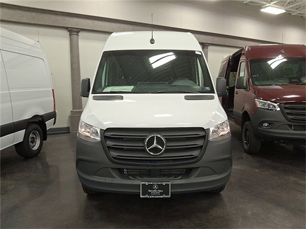 New 2024 Mercedes-Benz Sprinter 2500 Standard Roof 4-Cyl Diesel Van