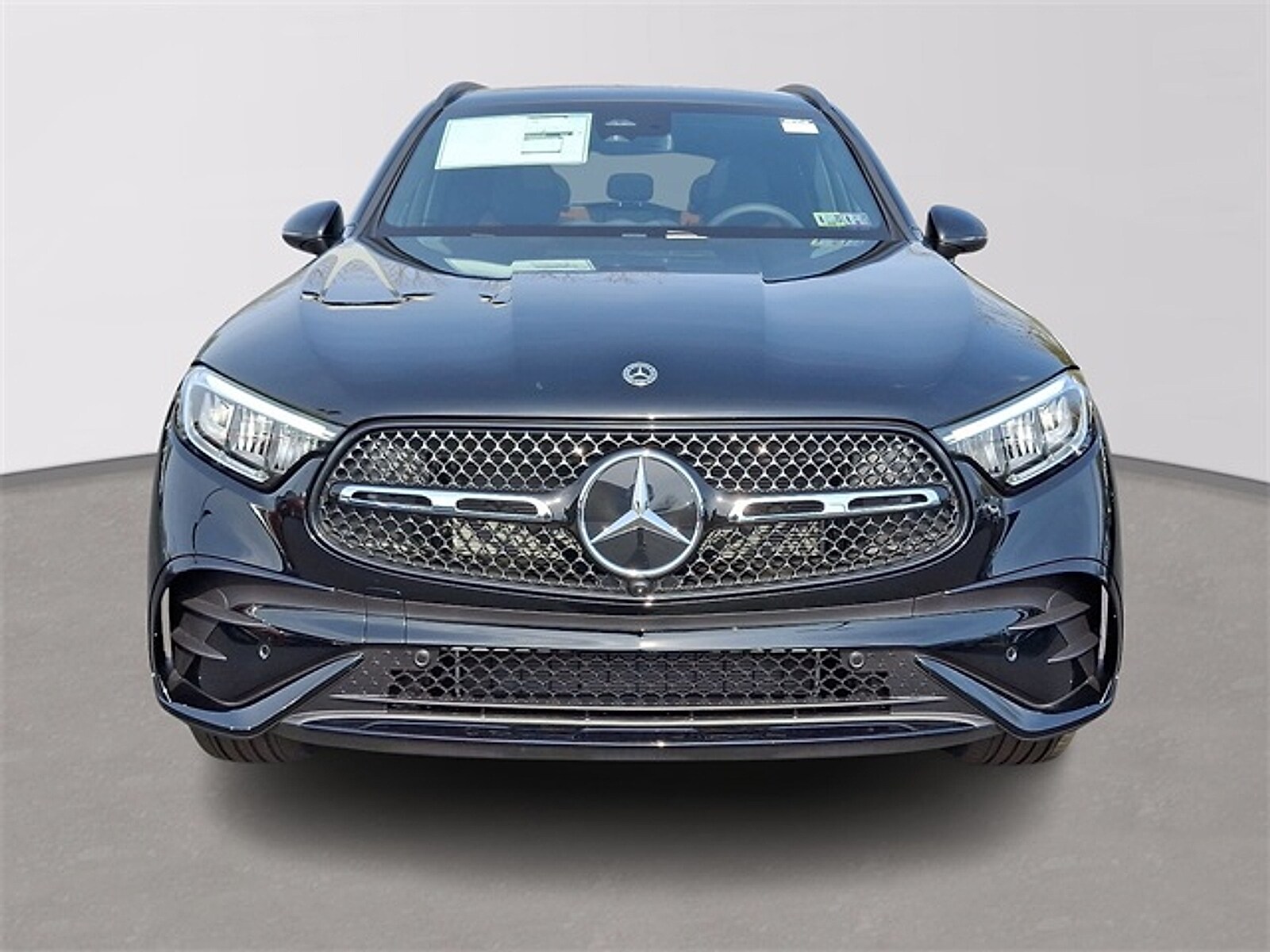 2025 Mercedes Benz GLC 300 4MATIC photo 2