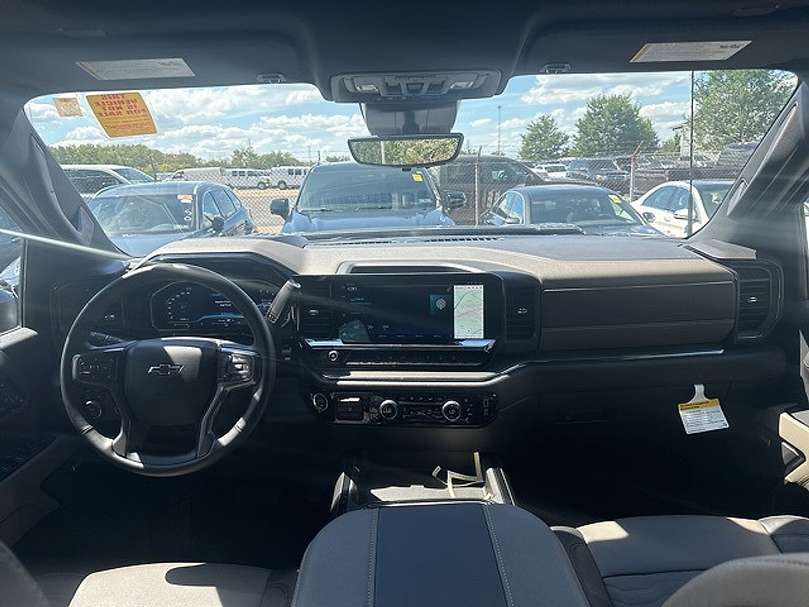 2025 Chevrolet Silverado 2500HD ZR2 photo 4