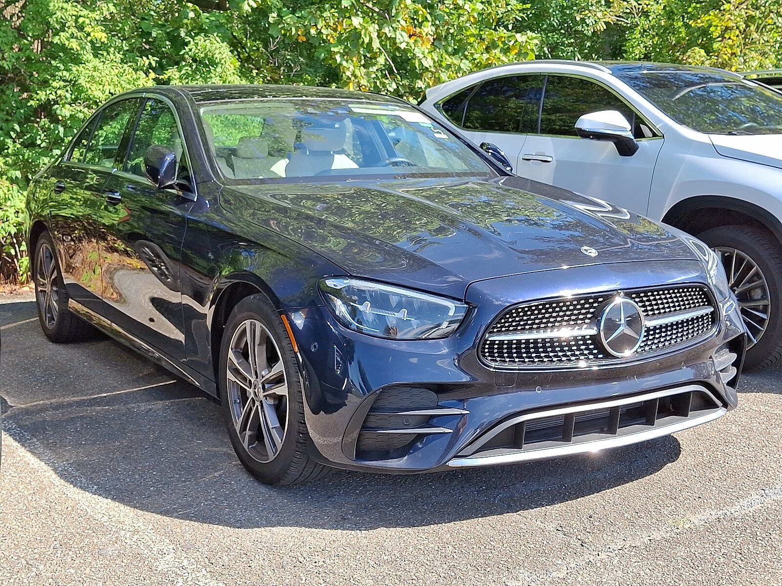 2022 Mercedes Benz E 350 4MATIC Sedan photo 2