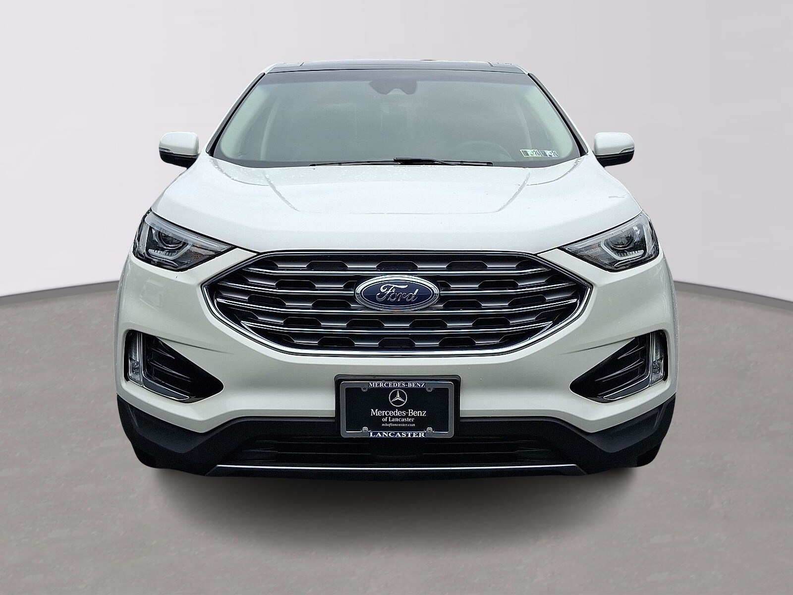 2020 Ford Edge SEL photo 2