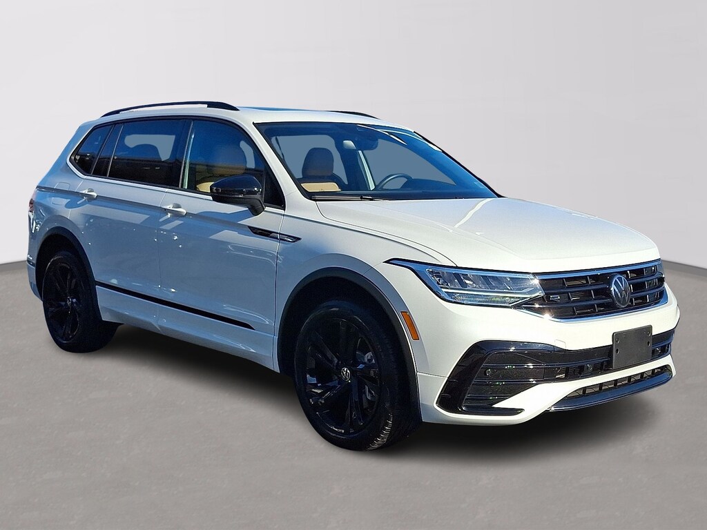 Used 2024 Volkswagen Tiguan 2.0T SE R-Line Black SUV