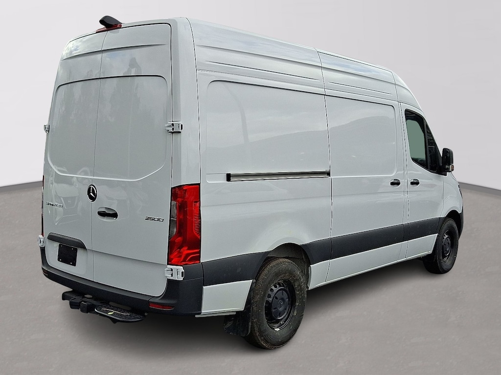 New 2025 Mercedes-Benz Sprinter 2500 Standard Roof 4-Cyl Diesel Van Cargo Van