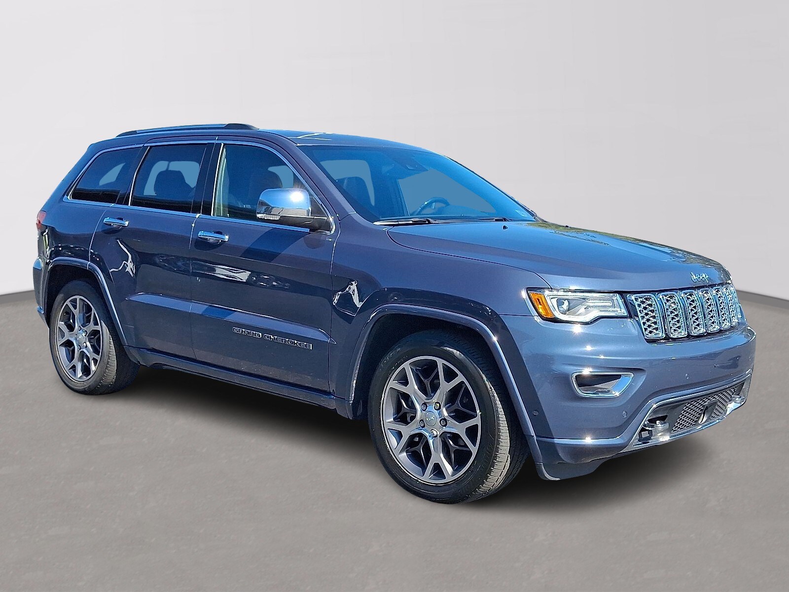 2020 Jeep Grand Cherokee Overland photo 3