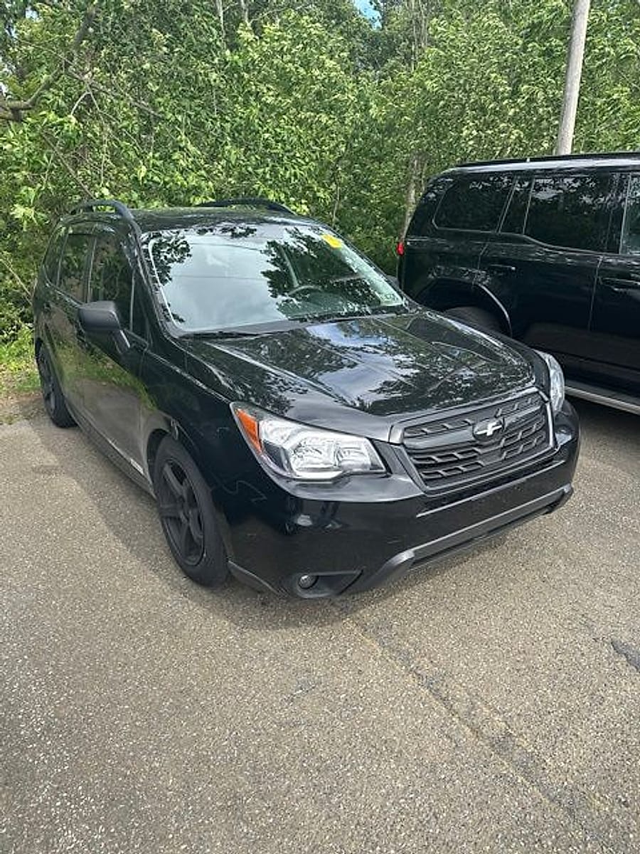 Used 2015 Subaru Forester i Premium with VIN JF2SJADC0FH447729 for sale in East Petersburg, PA