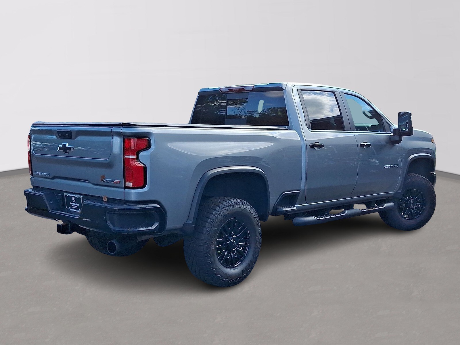 2025 Chevrolet Silverado 2500HD ZR2 photo 4