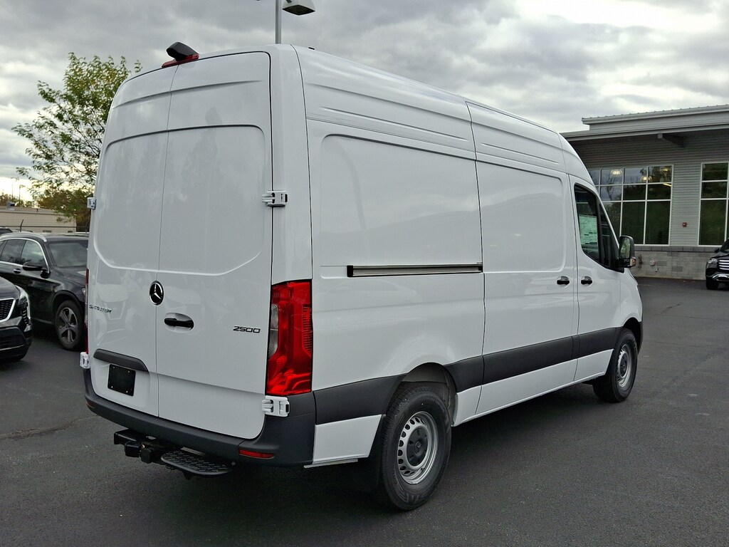 New 2026 Mercedes-Benz Sprinter 2500 Standard Roof 4-Cyl Diesel HO Van Cargo Van