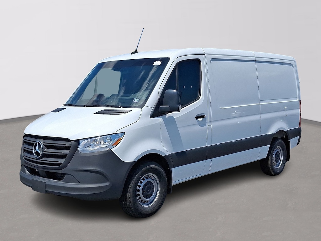 New 2025 Mercedes-Benz Sprinter 2500 Standard Roof 4-Cyl Diesel Van Cargo Van