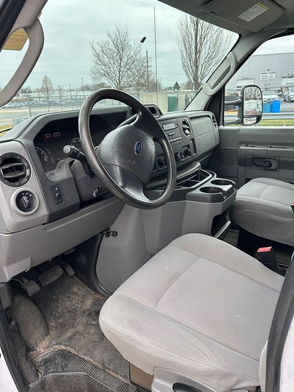 Used 2015 Ford E-350 Cutaway Base Truck