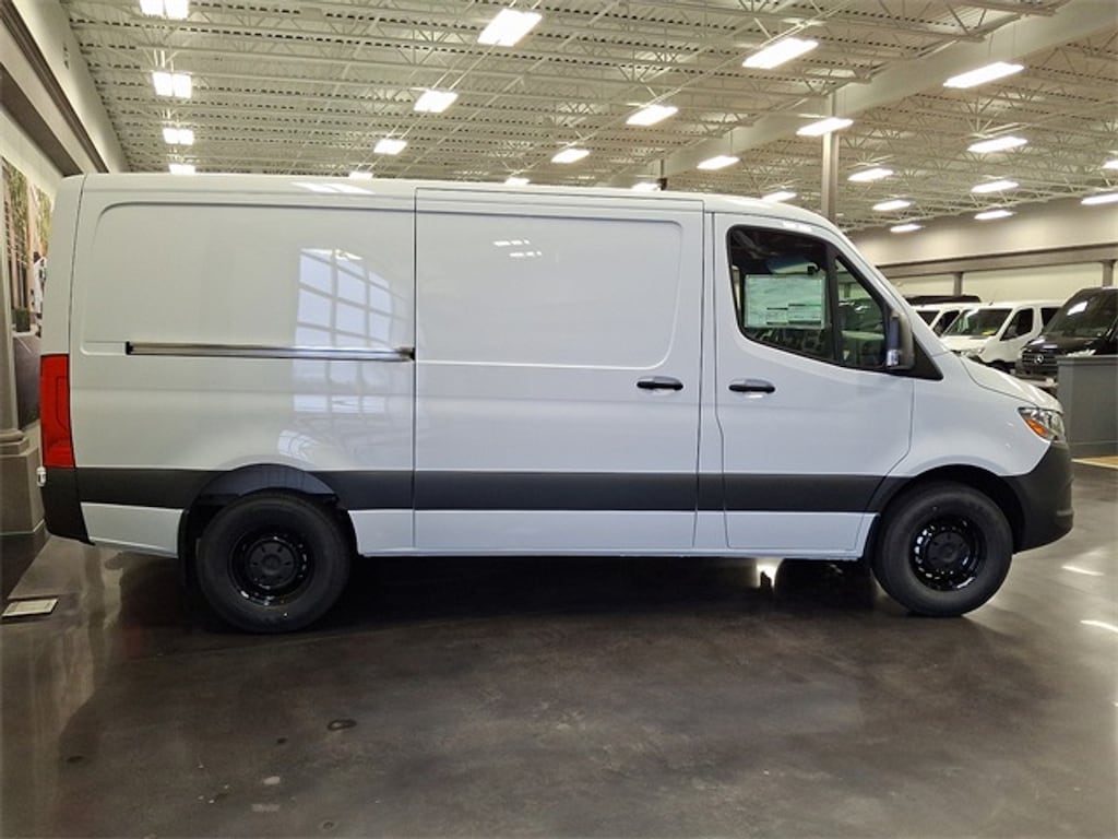 New 2025 Mercedes-Benz Sprinter 2500 Standard Roof 4-Cyl Diesel Van Cargo Van