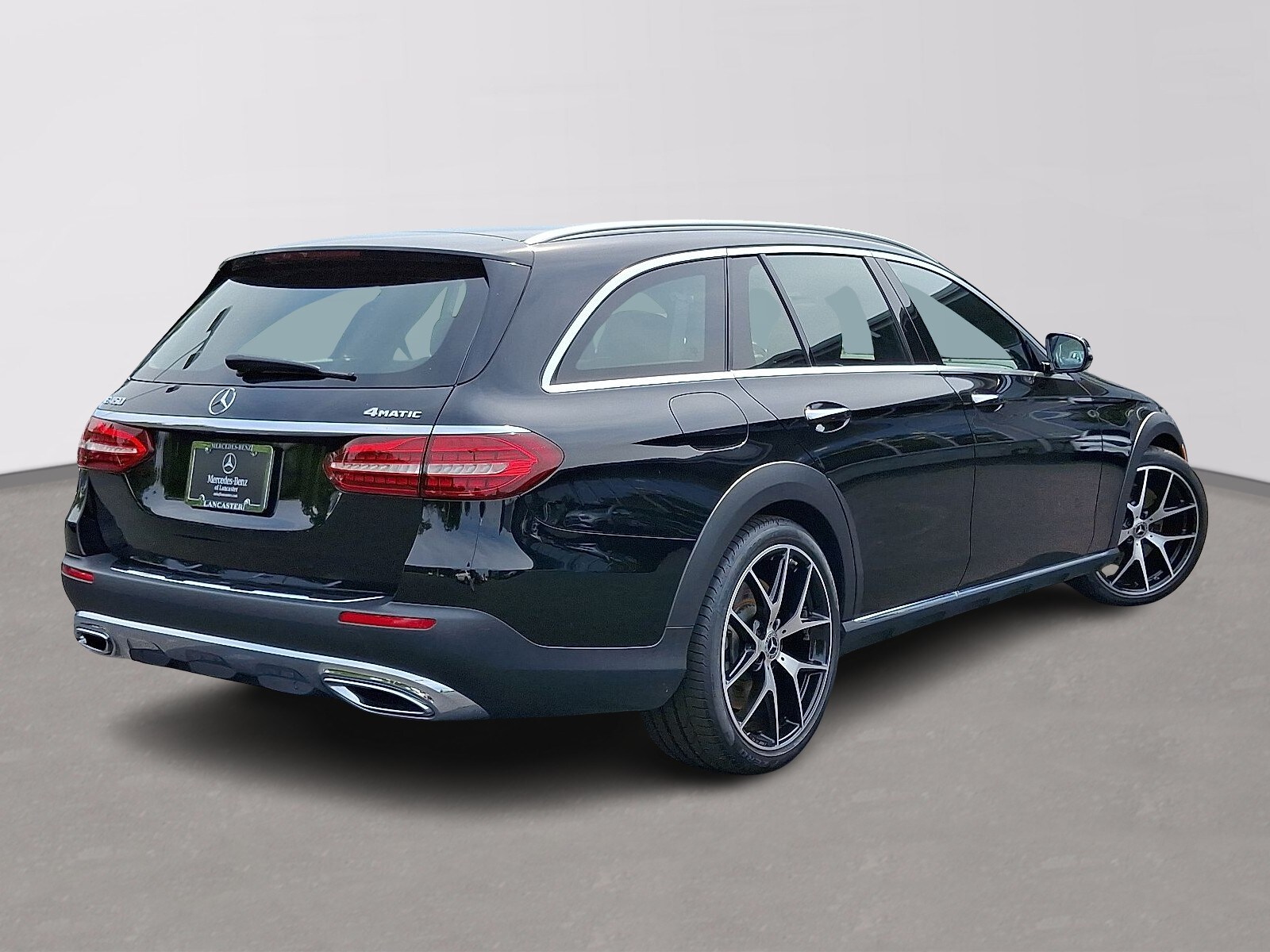 2022 Mercedes Benz E 450 4MATIC Wagon photo 4