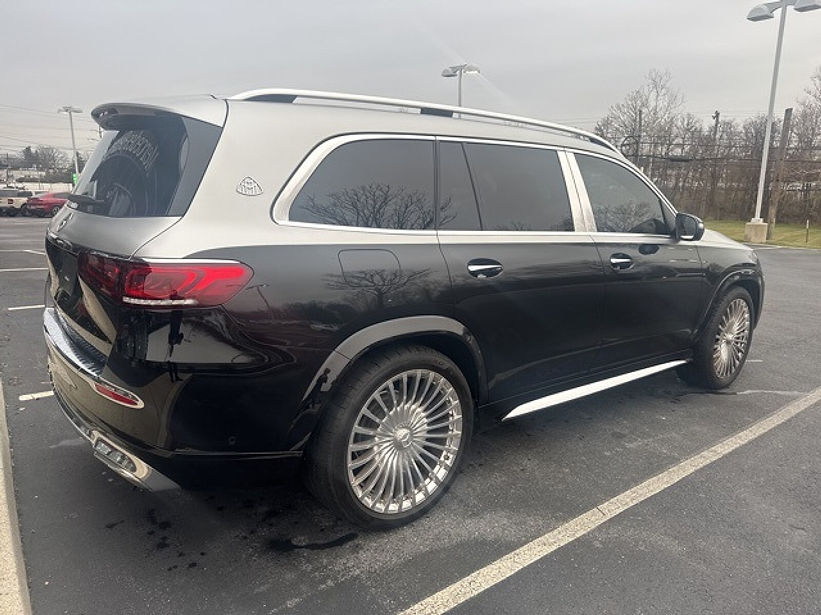 2022 Mercedes Benz GLS Maybach 600 4MATIC photo 2