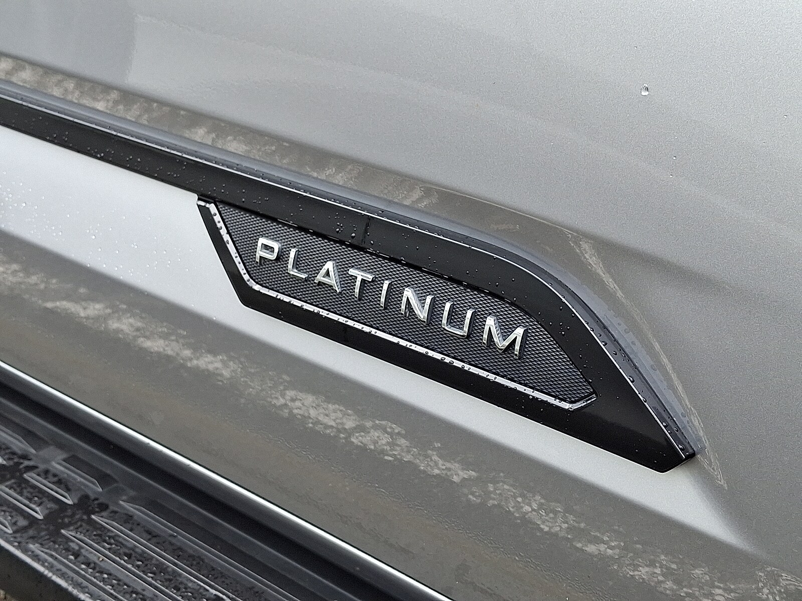 2023 Toyota Sequoia Platinum photo 2
