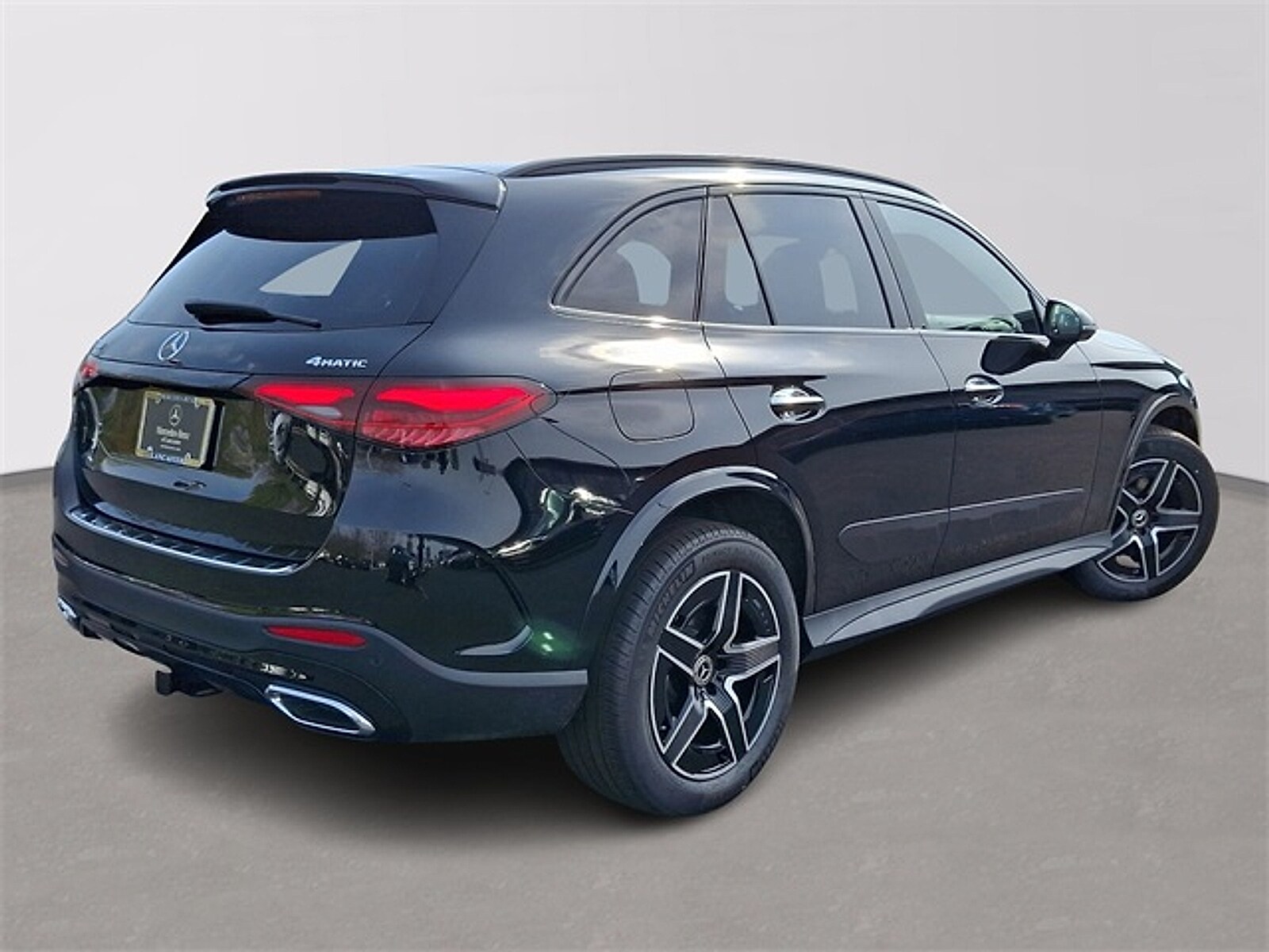 2025 Mercedes Benz GLC 300 4MATIC photo 4