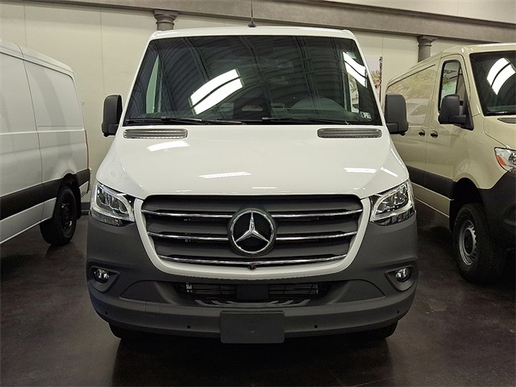 New 2025 Mercedes-Benz Sprinter 3500 Standard Roof 4-Cyl Diesel HO Van Cargo Van