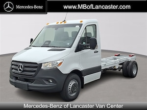 2025 Mercedes-Benz Sprinter 4500 Chassis Standard Roof 4-Cyl Diesel HO Truck W1X9N33Y5SN359703 SP1864