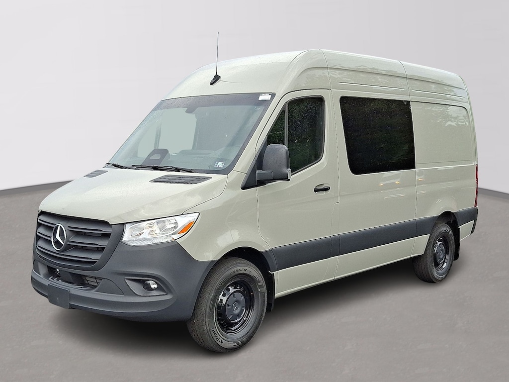 New 2025 Mercedes-Benz Sprinter 2500 Standard Roof 4-Cyl Diesel HO Van Crew Van