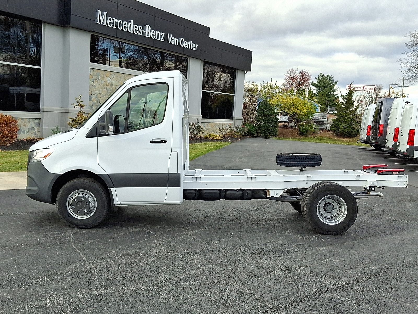 2024 Mercedes-Benz Sprinter Cab Chassis Base - Photo 8