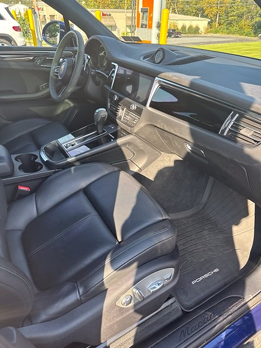 Used 2024 Porsche Macan T SUV