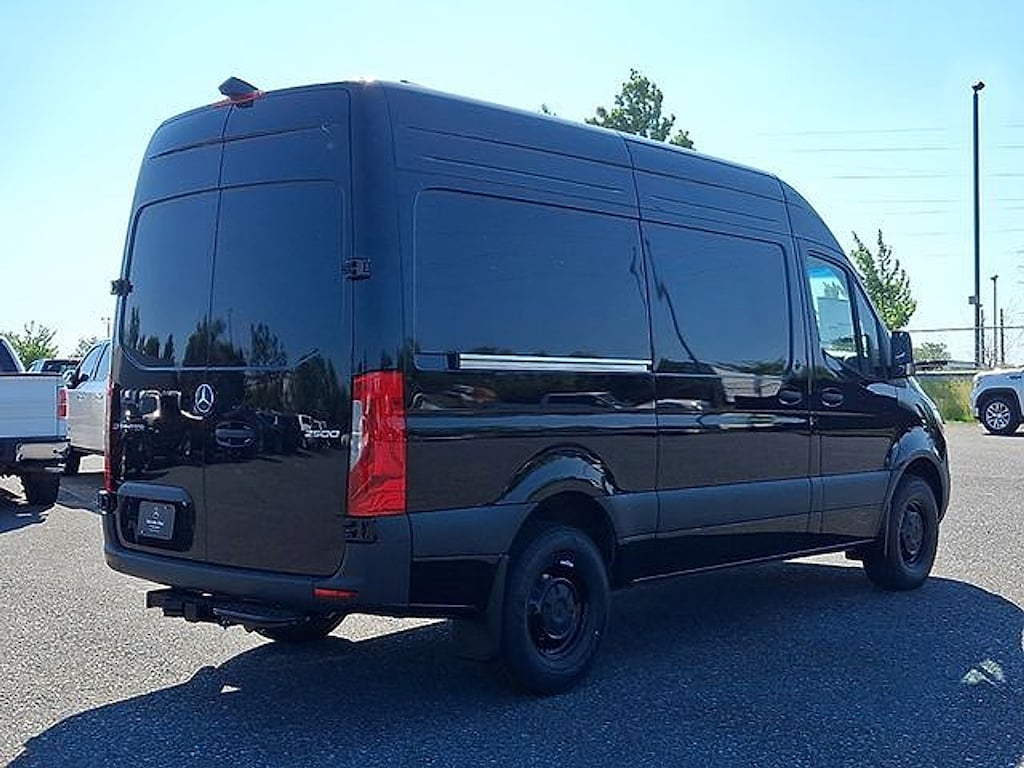 New 2026 Mercedes-Benz Sprinter 2500 Standard Roof 4-Cyl Diesel Van Cargo Van