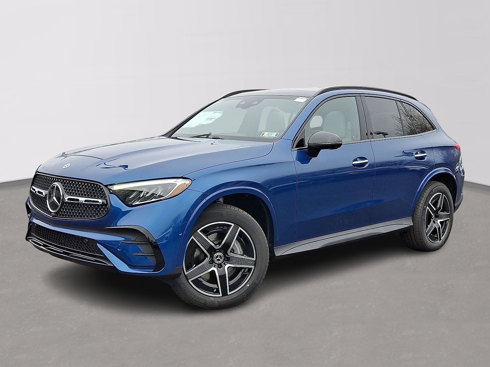 2026 Mercedes-Benz GLC Base's photo