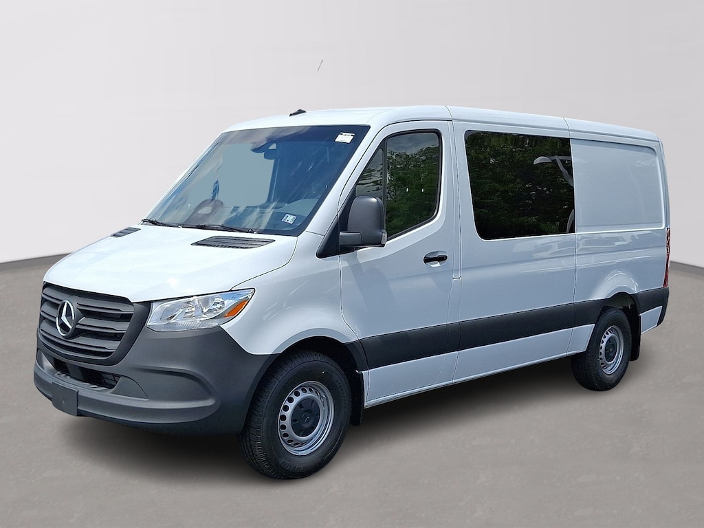 New 2025 Mercedes-Benz Sprinter 2500 Standard Roof 4-Cyl Diesel Van Crew Van