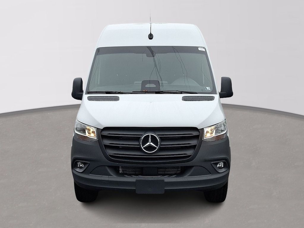 New 2025 Mercedes-Benz Sprinter 2500 Standard Roof 4-Cyl Diesel Van Cargo Van