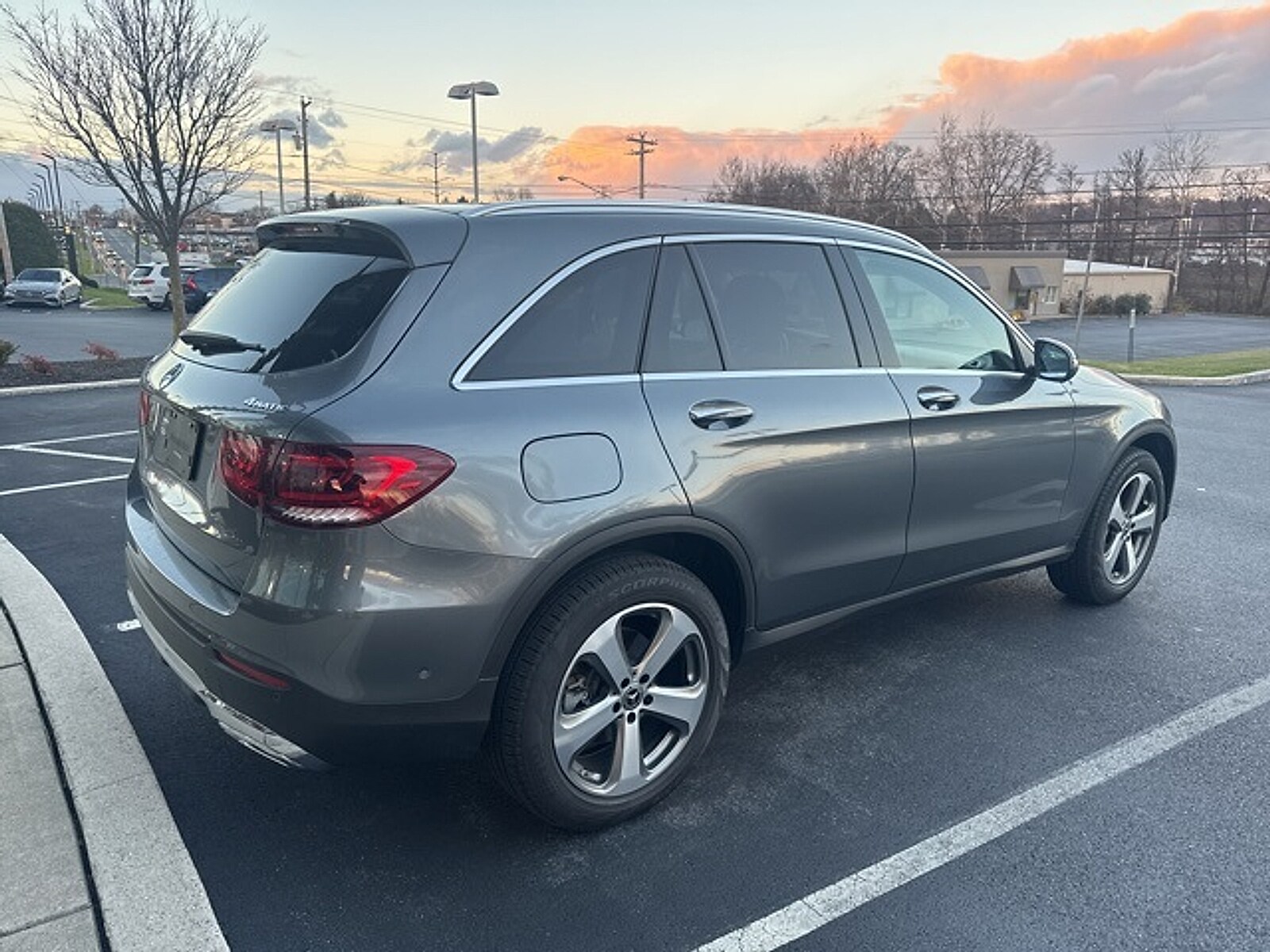 2022 Mercedes Benz GLC 300 4MATIC photo 3