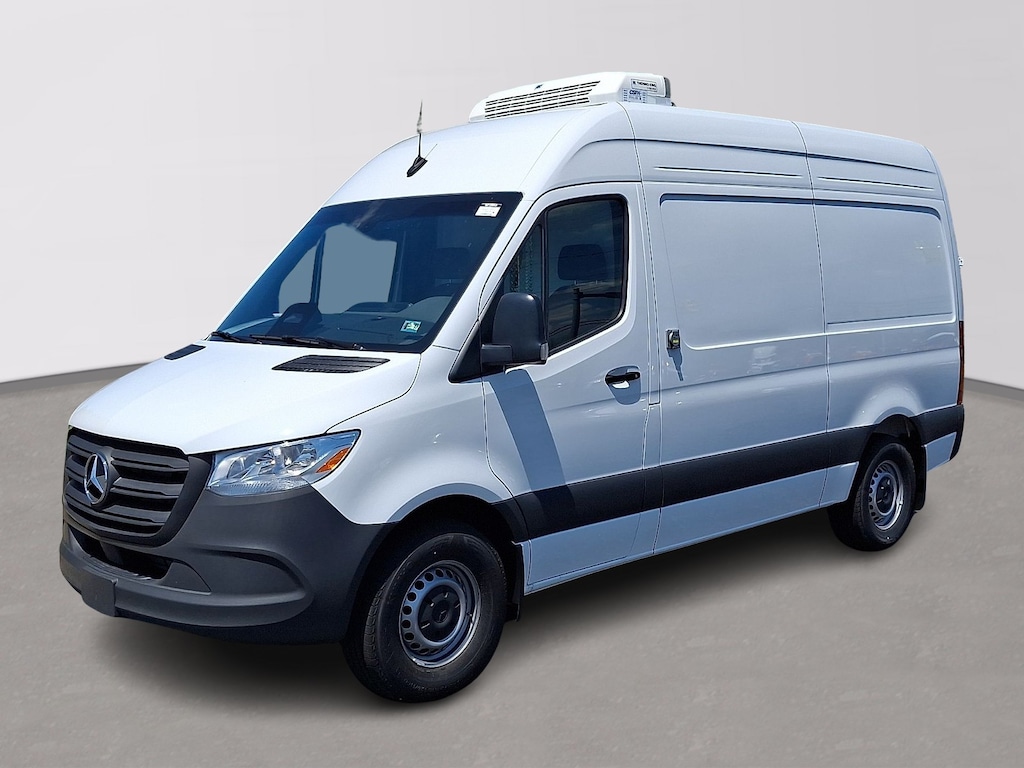 New 2026 Mercedes-Benz Sprinter 2500 Standard Roof 4-Cyl Diesel Van Cargo Van