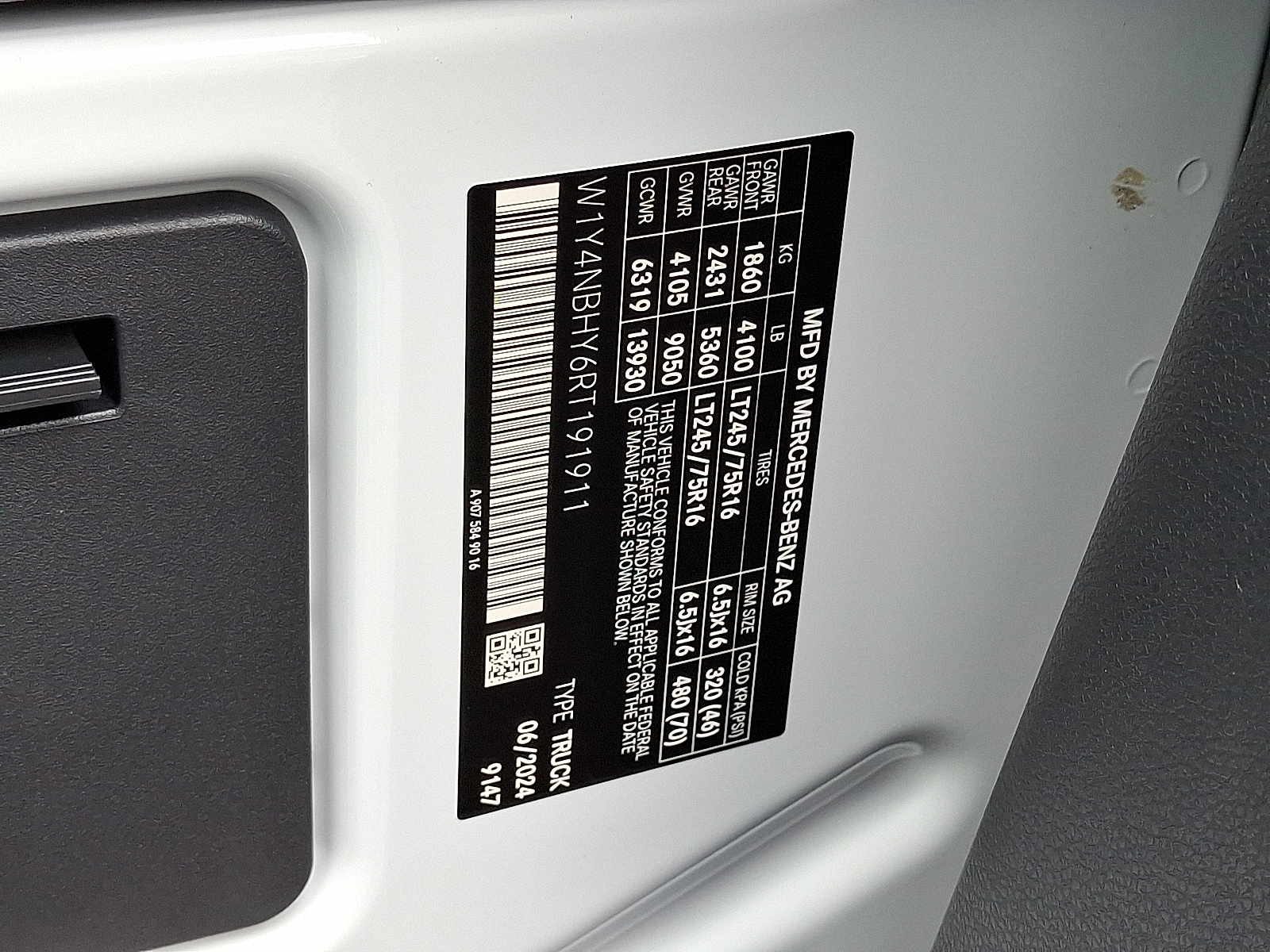 2024 Mercedes-Benz Sprinter Cargo Van Base - Photo 27