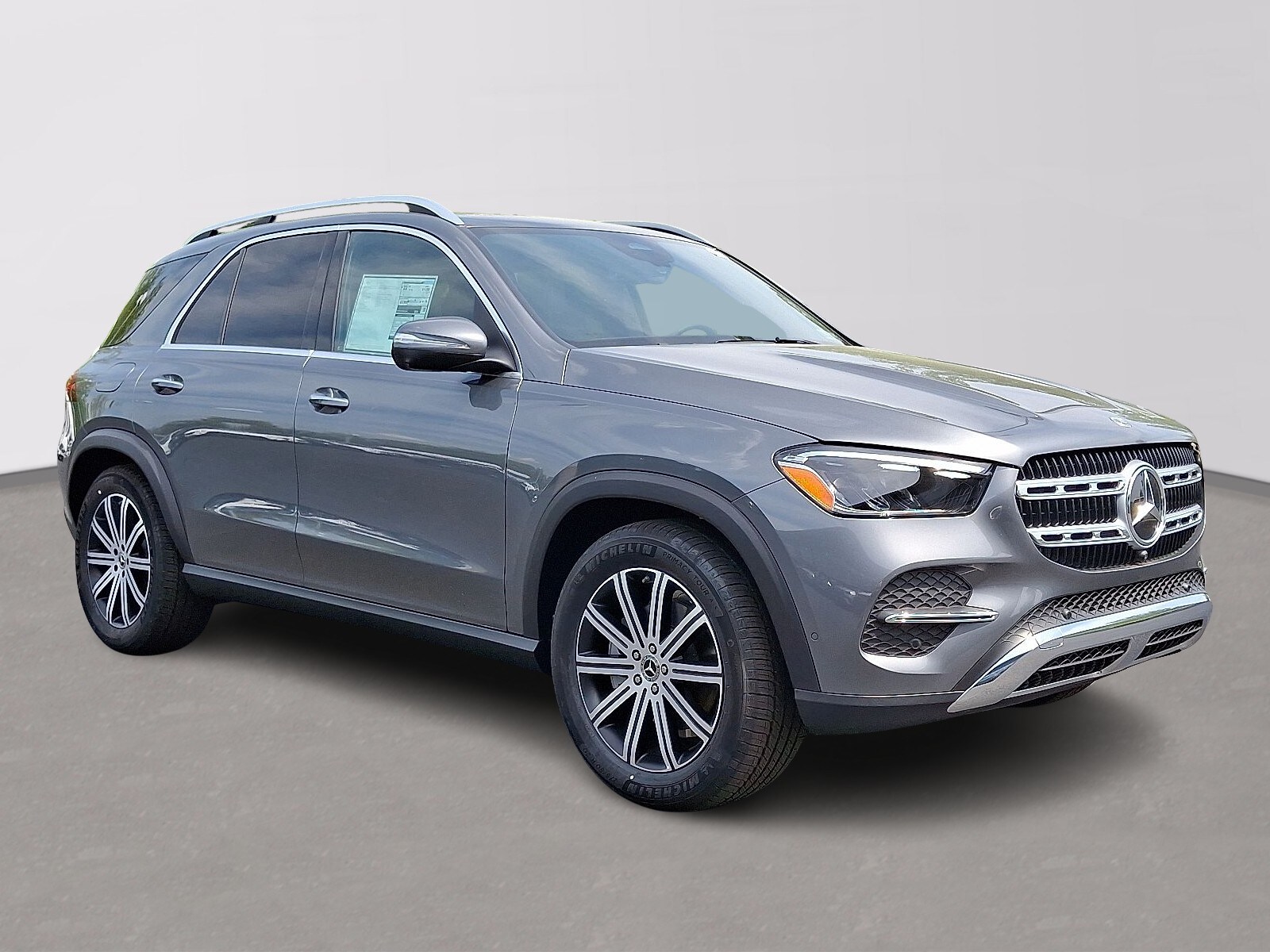 2025 Mercedes Benz GLE 350 4MATIC photo 3