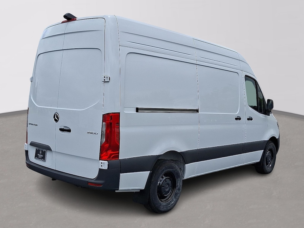 New 2025 Mercedes-Benz Sprinter 2500 Standard Roof 4-Cyl Diesel Van Cargo Van