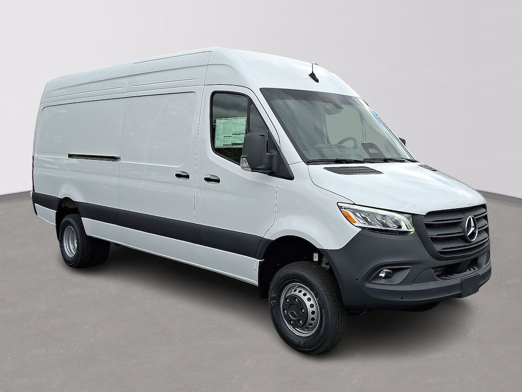 New 2026 Mercedes-Benz Sprinter Cargo Van High Roof 4-Cyl Diesel HO
