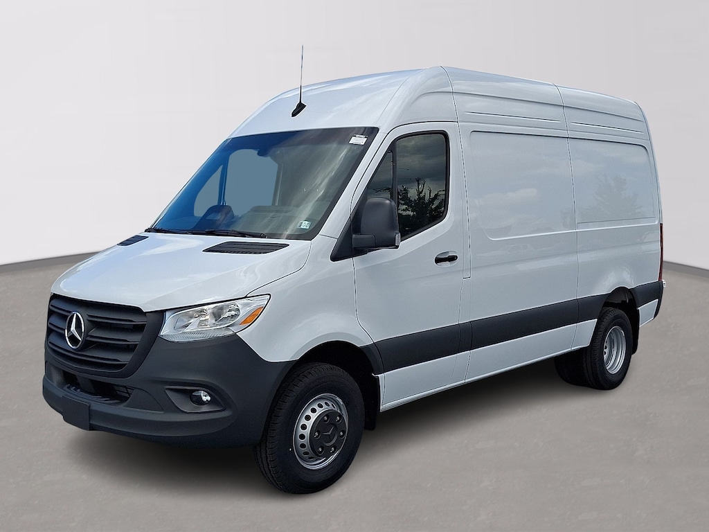 New 2026 Mercedes-Benz Sprinter 3500 Standard Roof 4-Cyl Diesel HO Van Cargo Van