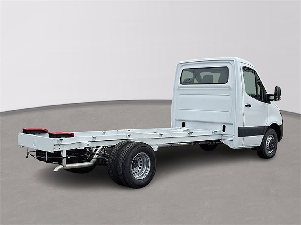 New 2025 Mercedes-Benz Sprinter 4500 Chassis Standard Roof 4-Cyl Diesel HO Truck