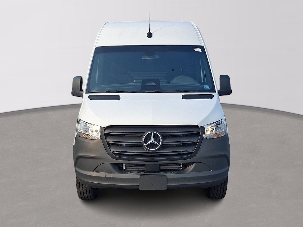 New 2026 Mercedes-Benz Sprinter 2500 Standard Roof 4-Cyl Diesel