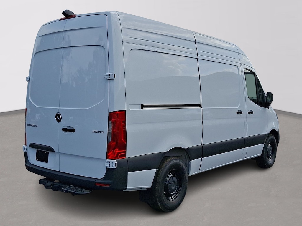 New 2025 Mercedes-Benz Sprinter 2500 Standard Roof 4-Cyl Diesel Van Cargo Van