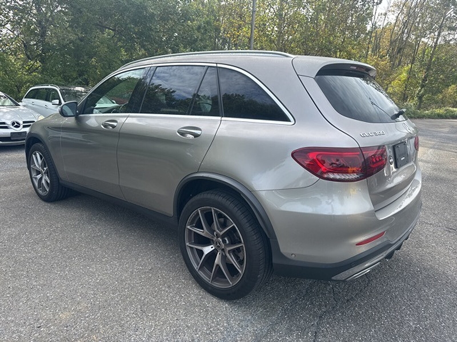 2020 Mercedes Benz GLC 300 4MATIC photo 2