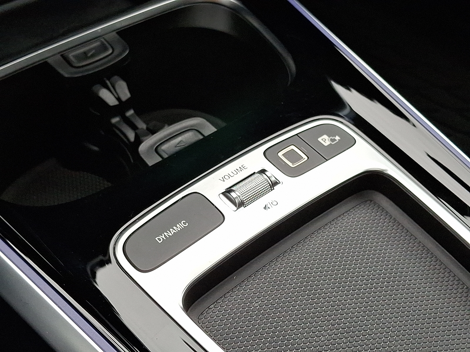 2025 Mercedes-Benz GLB Base - Photo 16