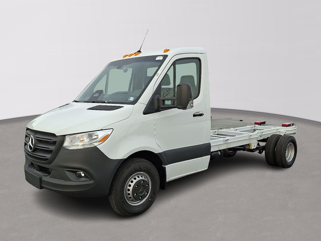 New 2026 Mercedes-Benz Sprinter 4500 Chassis 4-Cyl Diesel HO Sedan