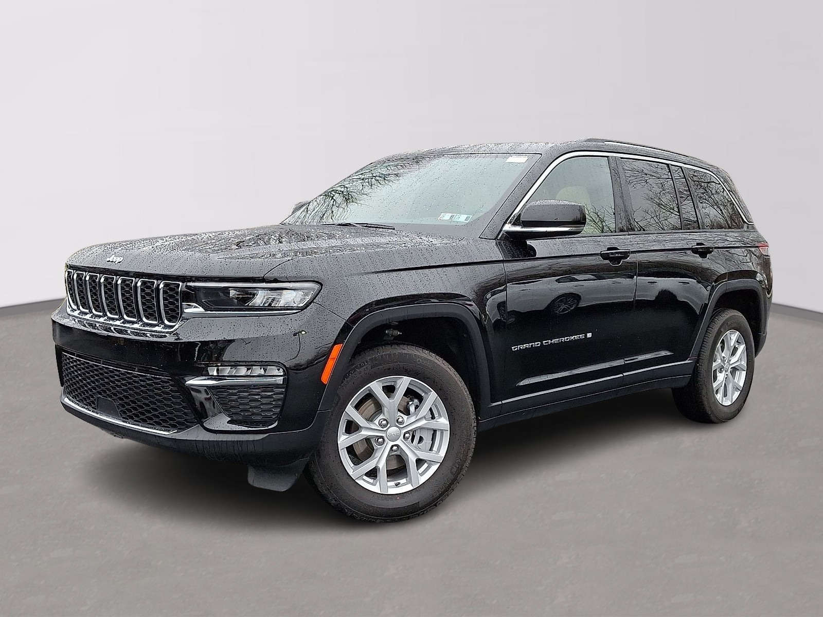 2023 Jeep Grand Cherokee Limited's photo