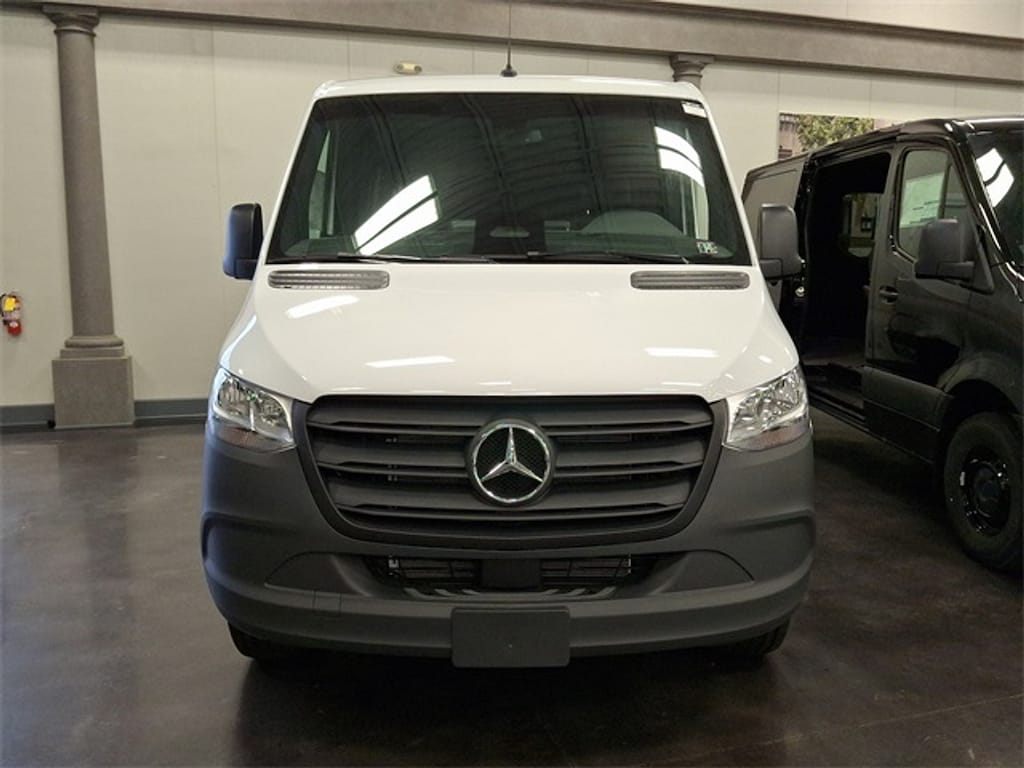 New 2025 Mercedes-Benz Sprinter 2500 Standard Roof 4-Cyl Diesel Van Cargo Van
