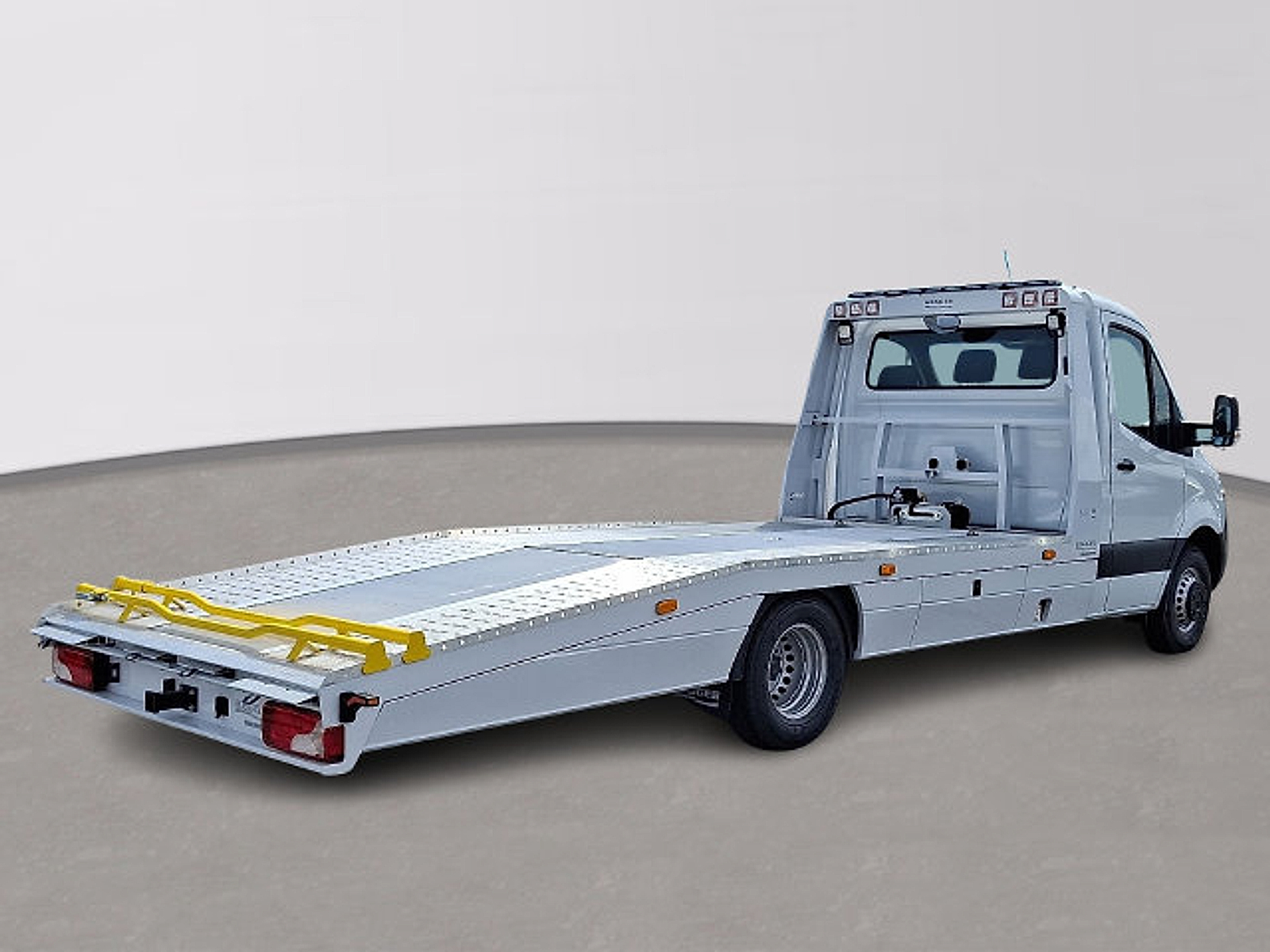 New 2025 Mercedes-Benz Sprinter 4500 Chassis Standard Roof 4-Cyl Diesel HO Truck