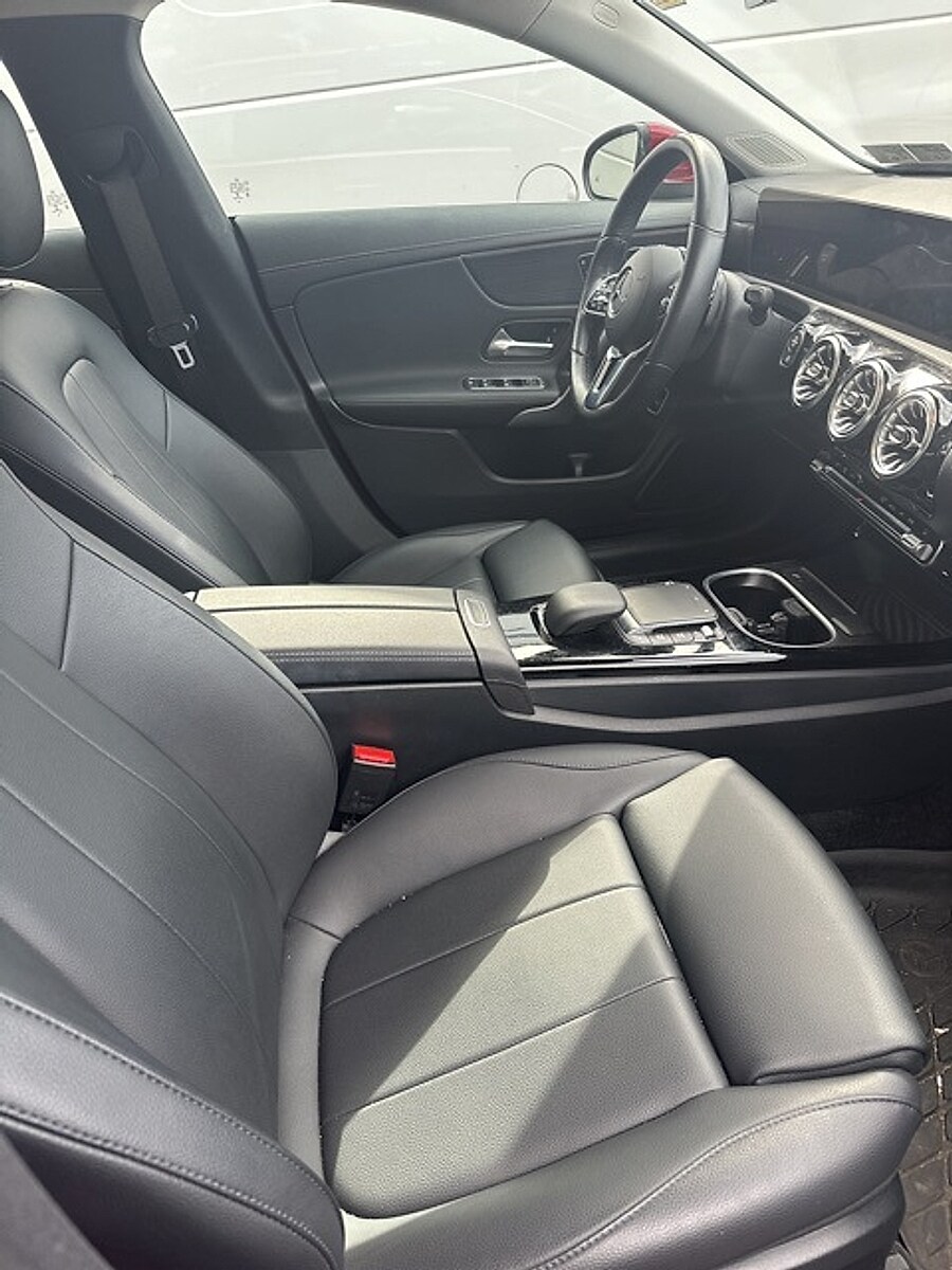 2023 Mercedes Benz CLA 250 4MATIC photo 3